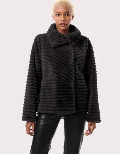 Bernardo Fashions Castle Cozy Vegan Fur Jacket>Women Vegan Fur