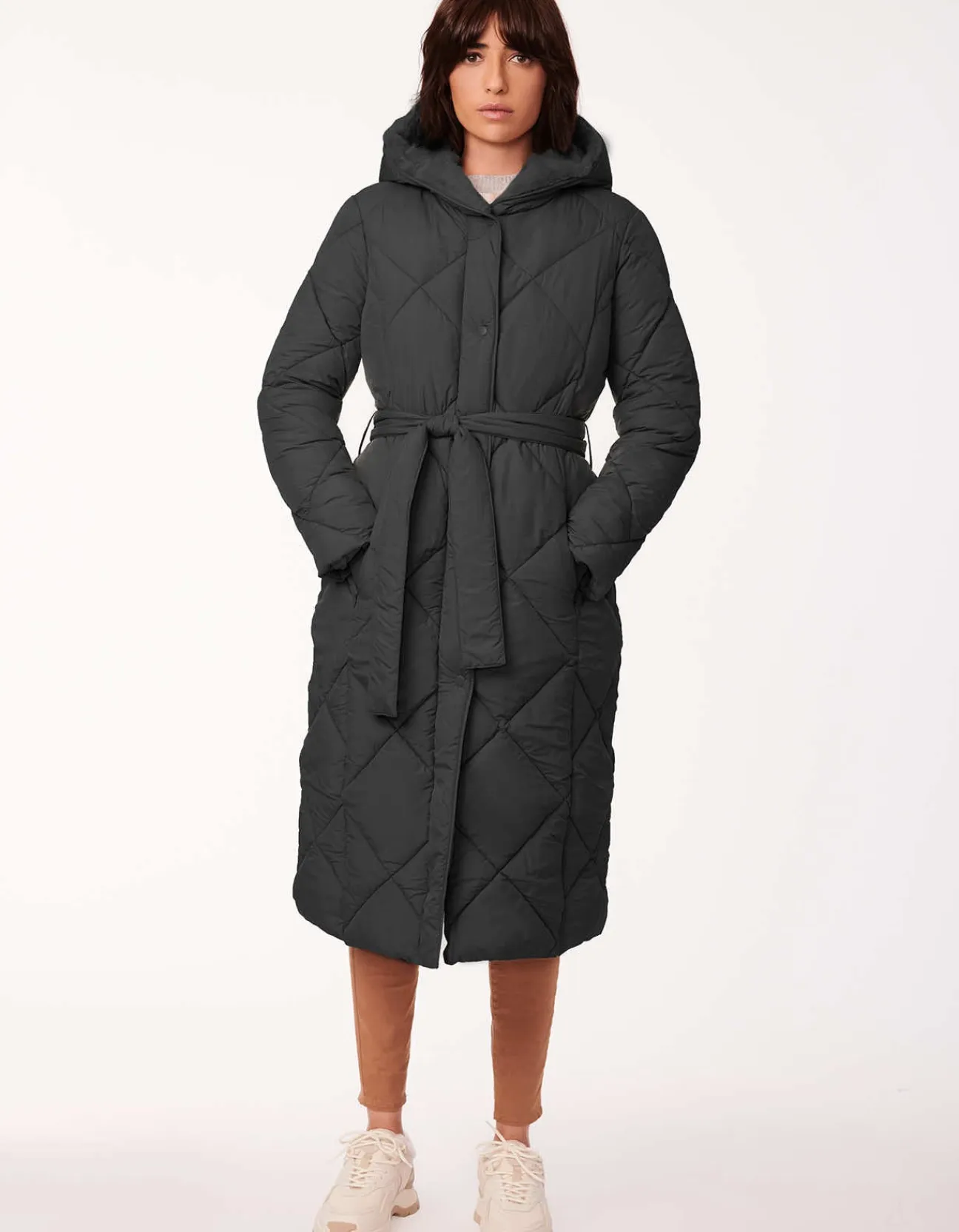 Bernardo Fashions Diamond District Long Belted Puffer Coat>Women Heavy Winter Coats