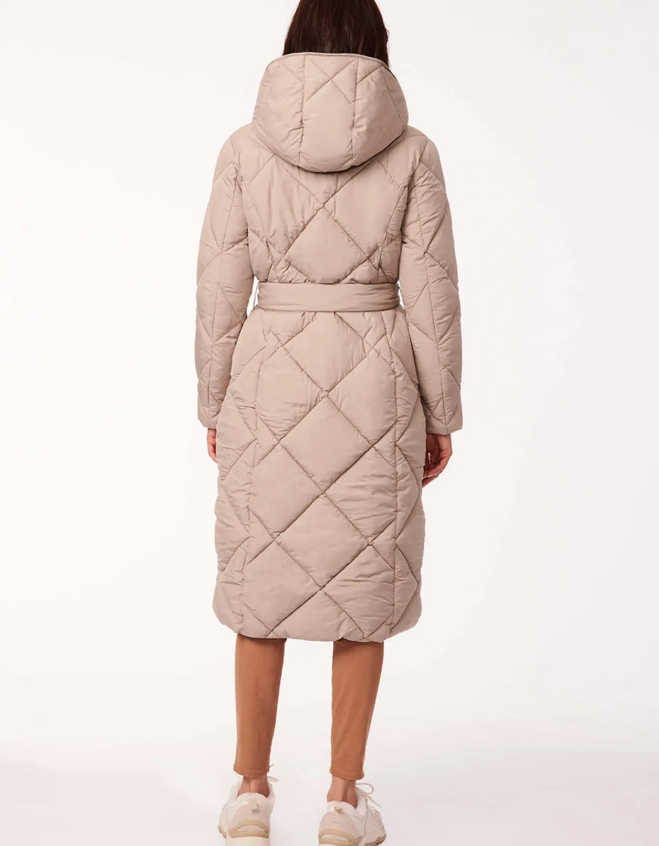 Bernardo Fashions Diamond District Long Belted Puffer Coat>Women Heavy Winter Coats