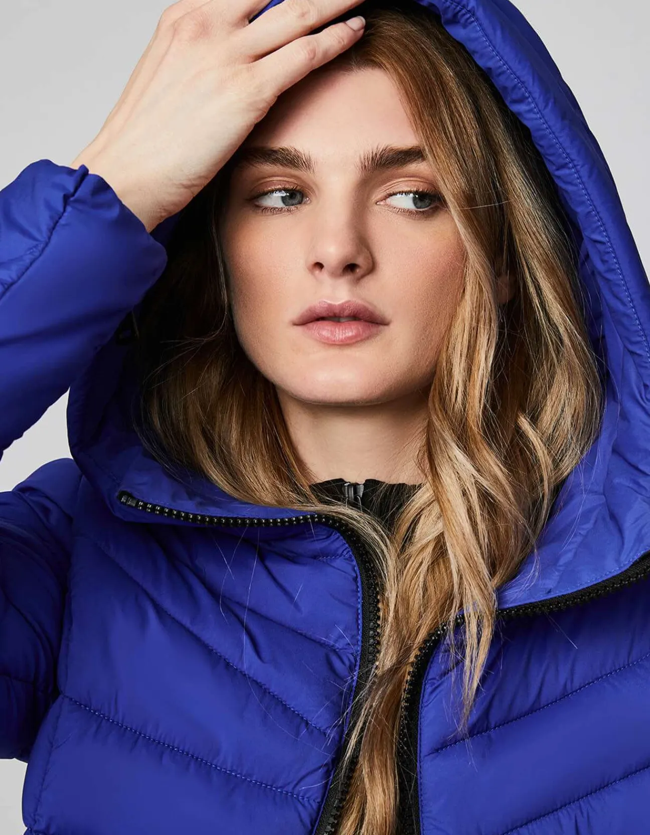 Bernardo Fashions Zip Around Funnel Puffer>Women Jackets