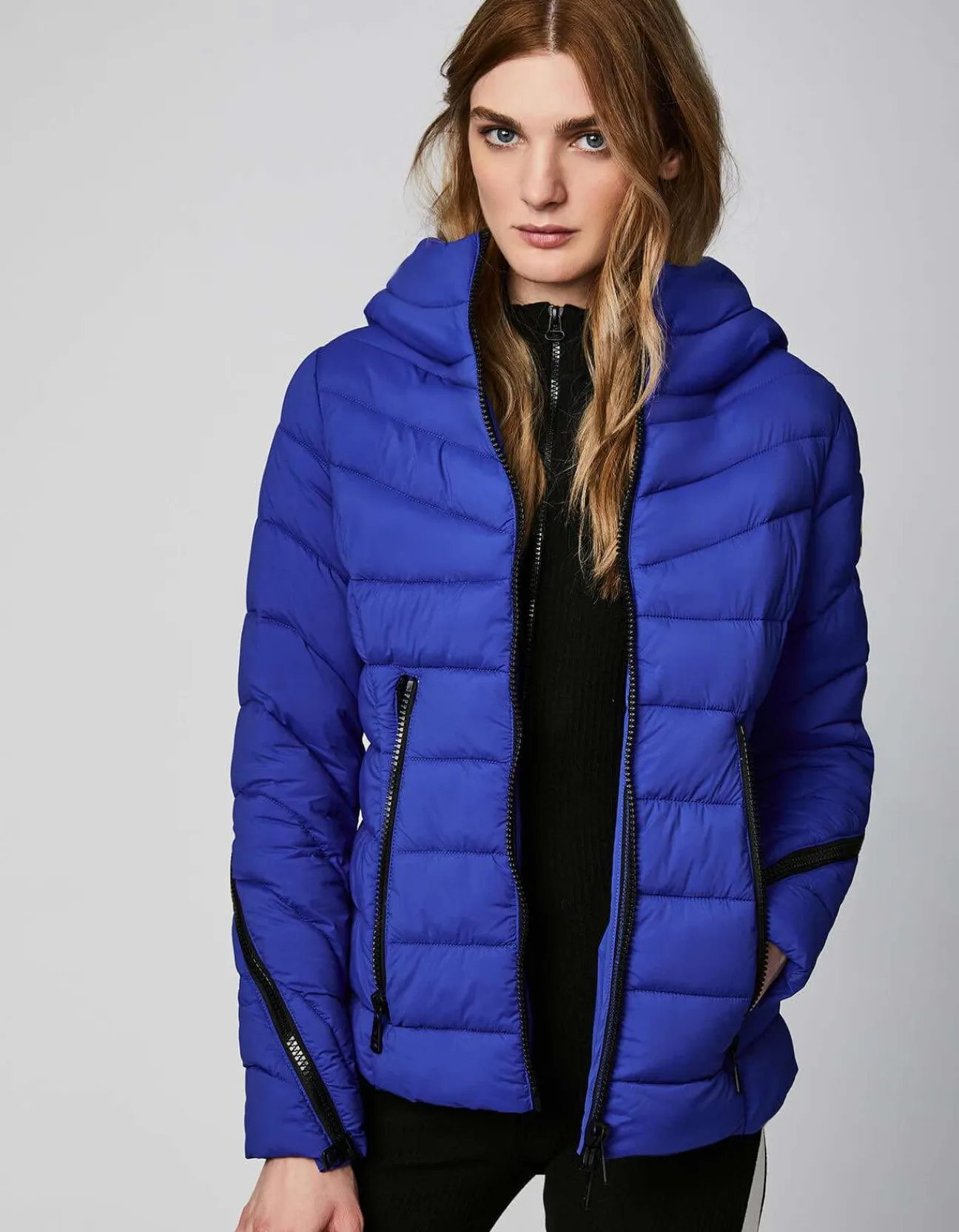 Bernardo Fashions Zip Around Funnel Puffer>Women Jackets