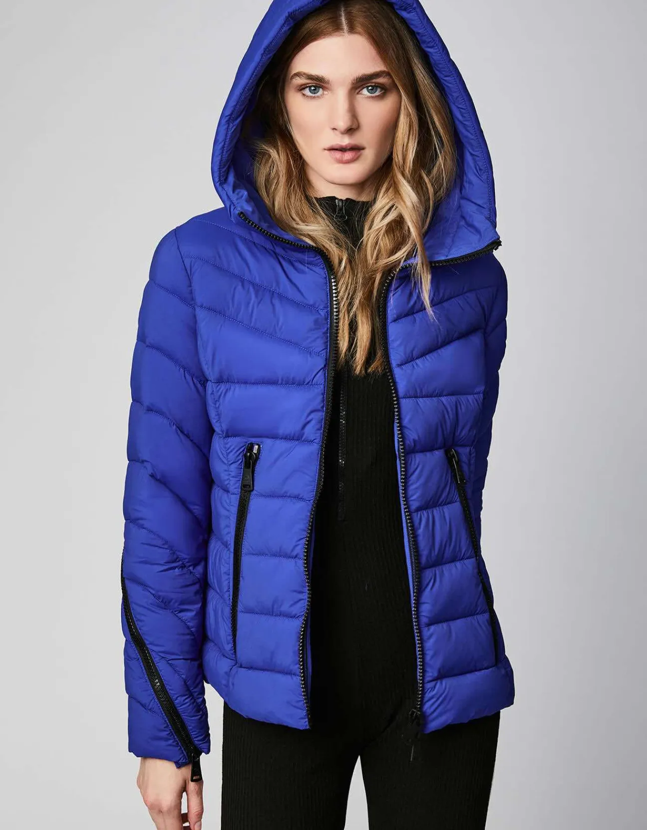 Bernardo Fashions Zip Around Funnel Puffer>Women Jackets